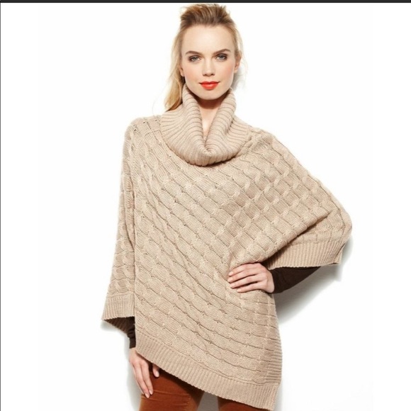 Steve Madden Sweaters - Steve Madden Cable Knit Pancho Turtle Neck OS Fits Most